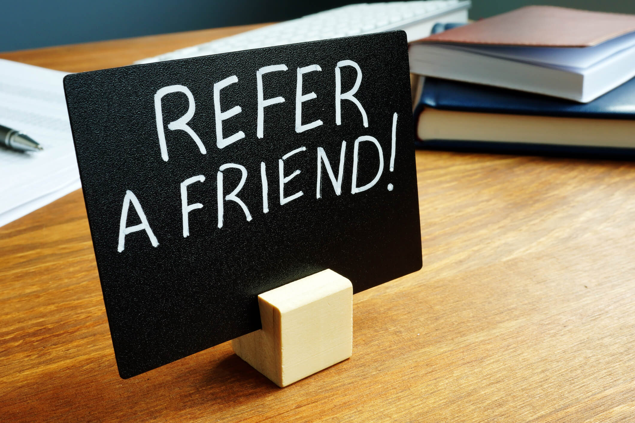 Refer a Friend Promotion Sign to Get More Good Tenants in Houston Quickly